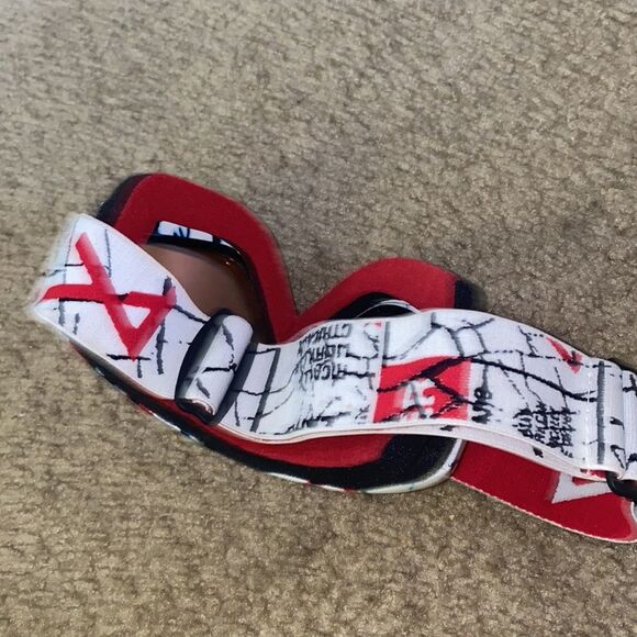 Anon Helix 9 Volt Goggle with Silver Amber Lens - Picture 4 of 4